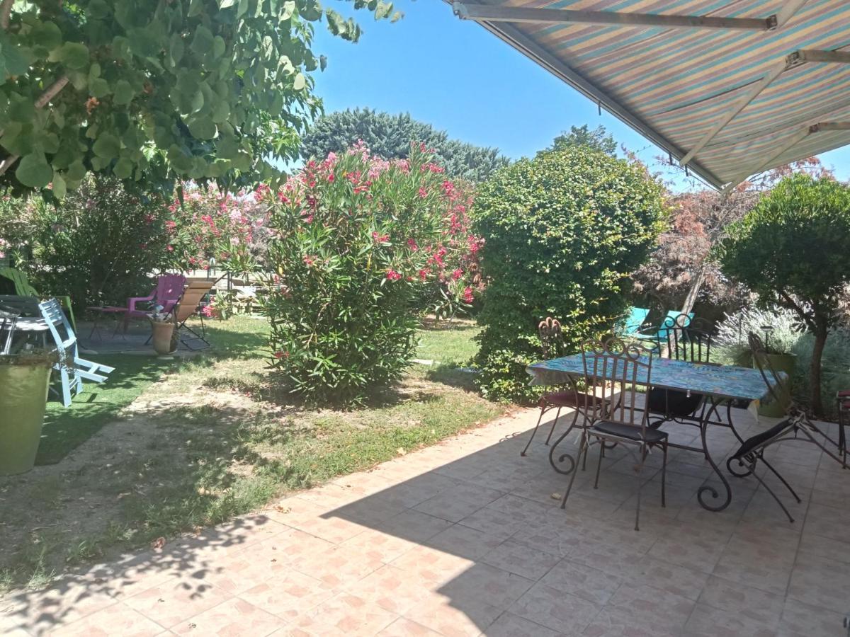 Cosy En Provence Villa Maillane Екстериор снимка